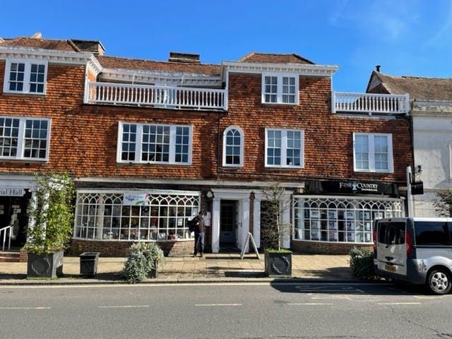 Property photo 1 of 4 81-High-Street-Battle-Exterior-1.Jpg