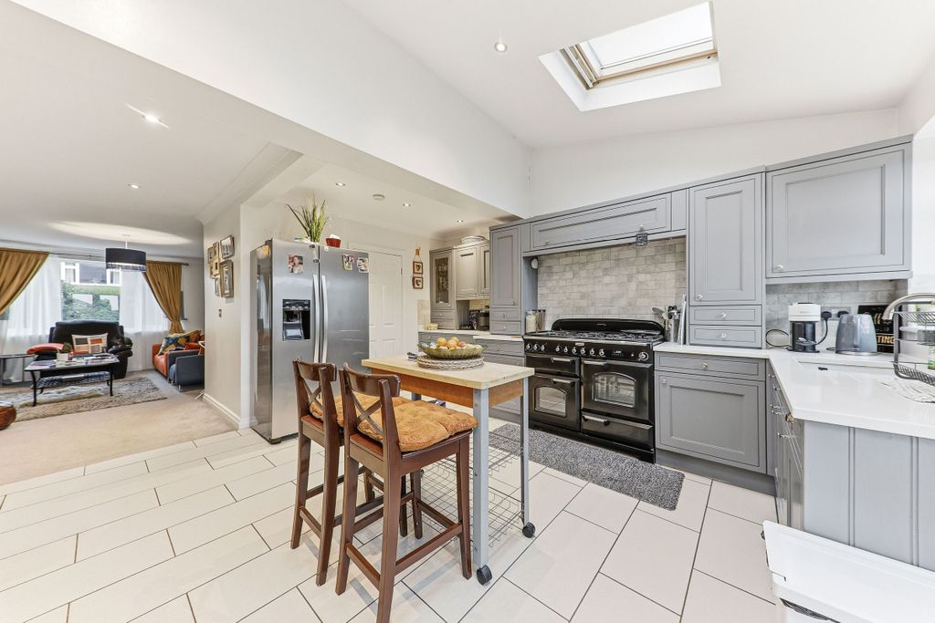 Property photo 3 of 22