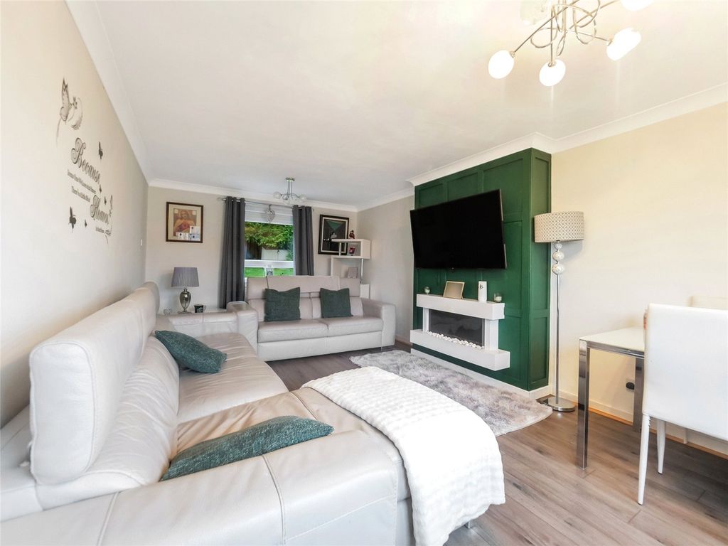 Property photo 3 of 21 Picture No. 14