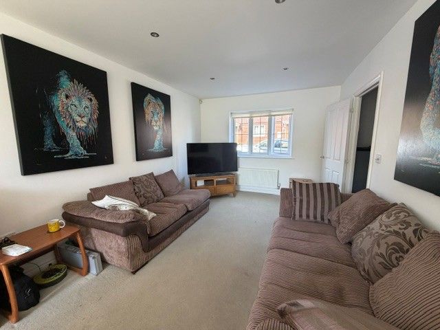 Property photo 2 of 8