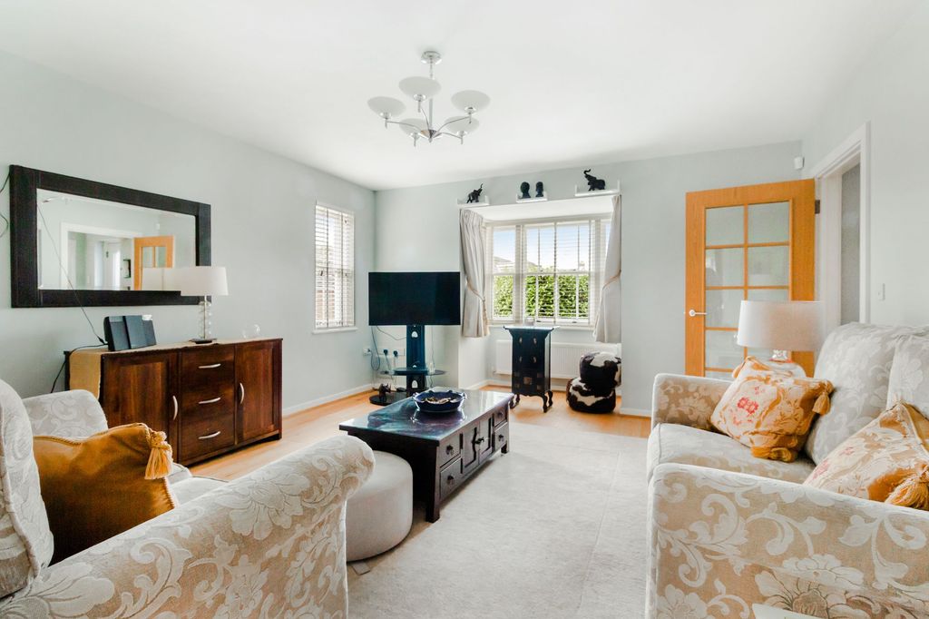 Property photo 3 of 30