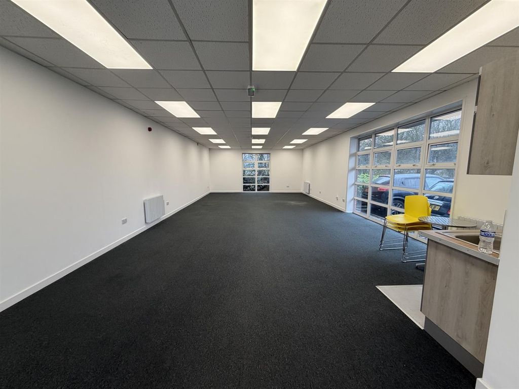 Property photo 2 of 3