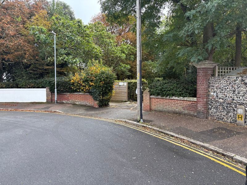 Property photo 3 of 10 Photo 9