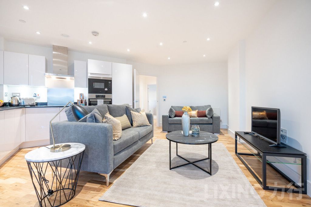 Property photo 1 of 14