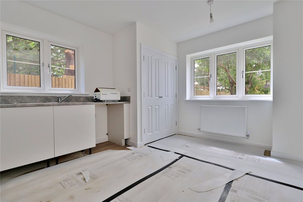 Property photo 3 of 11 Picture No. 14