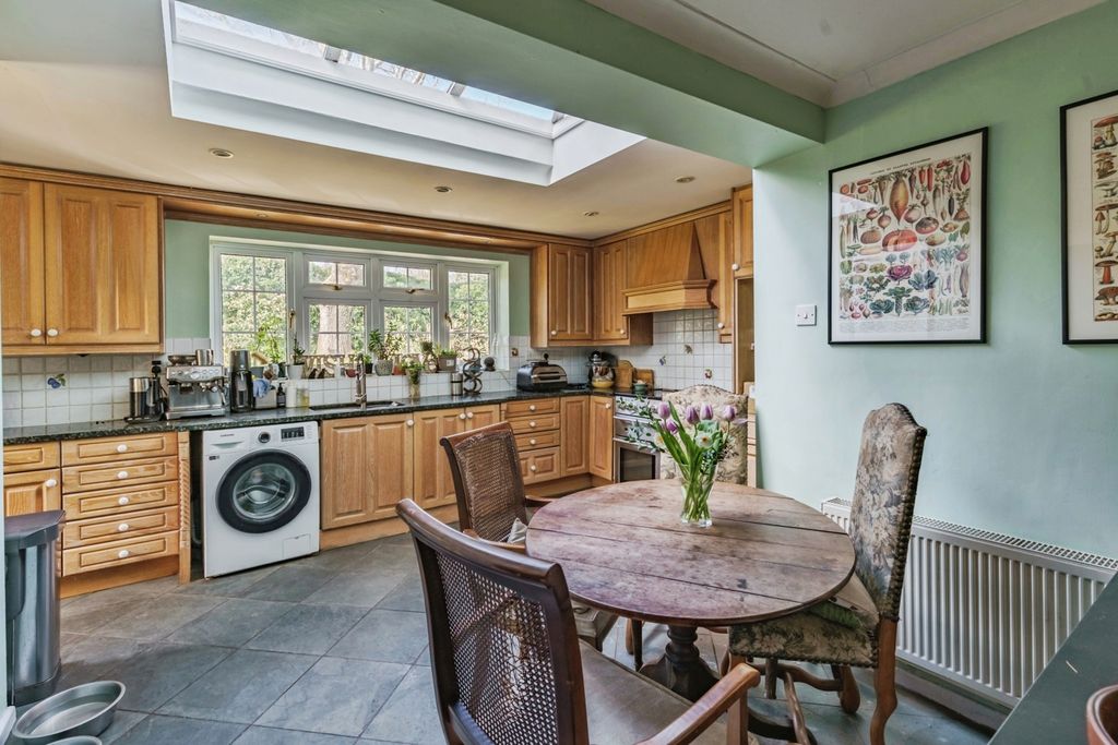 Property photo 3 of 18 Pbox-Img.Jpg