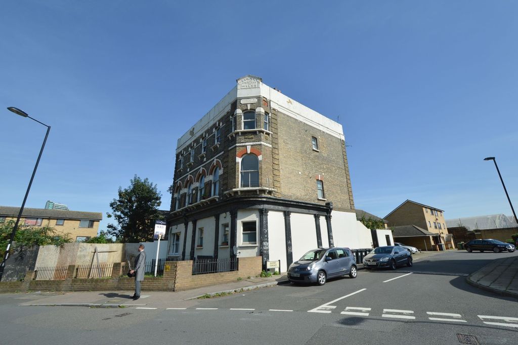 Property photo 1 of 7