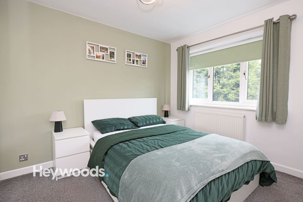 Property photo 3 of 31