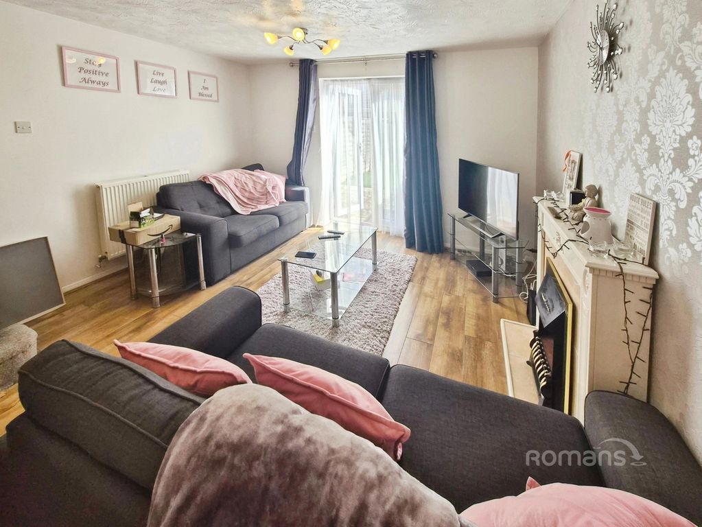 Property photo 2 of 17 Pbox-Img.Jpg