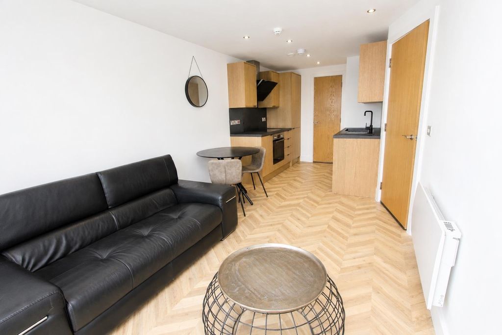 Property photo 2 of 8 Modern Open-Plan Living With Stylish Flooring Deta...