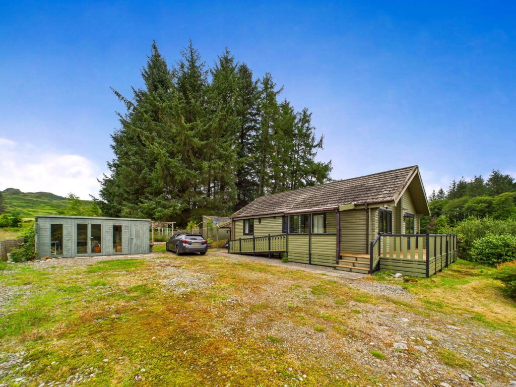 Property photo 1 of 26