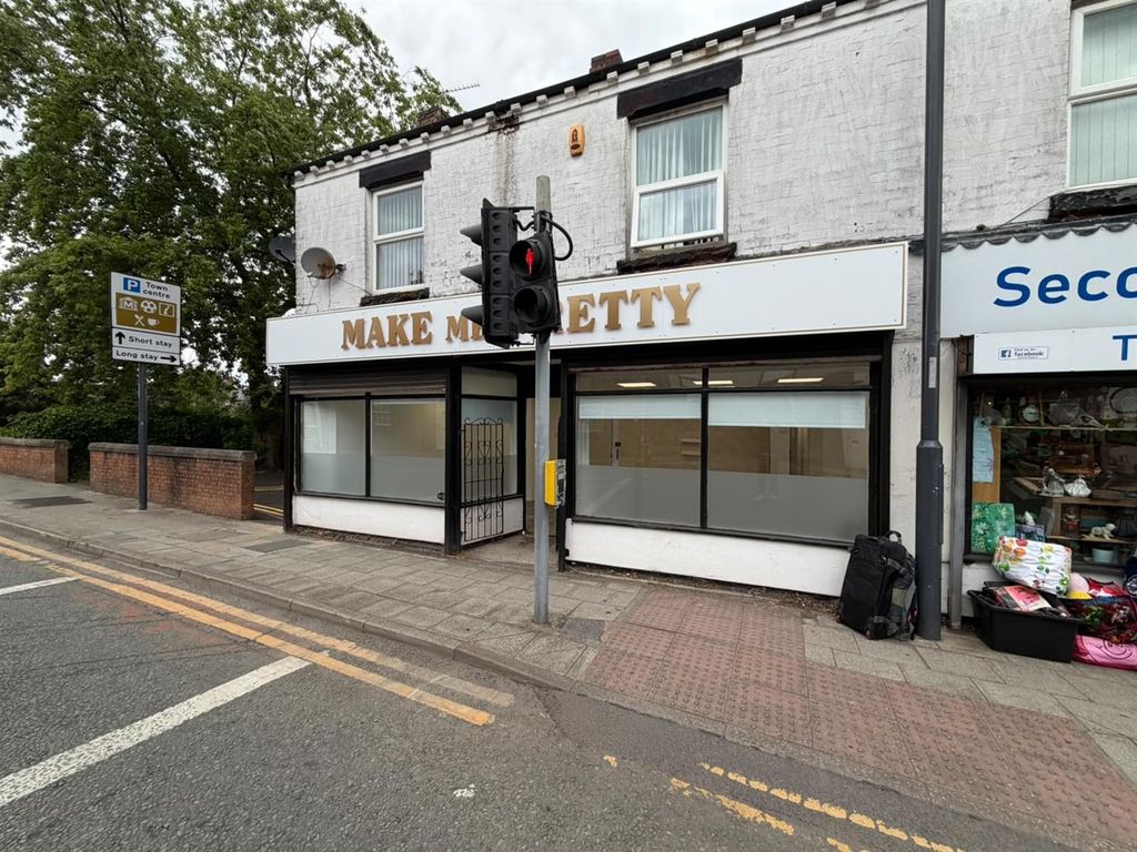 Property photo 2 of 16 49 High St