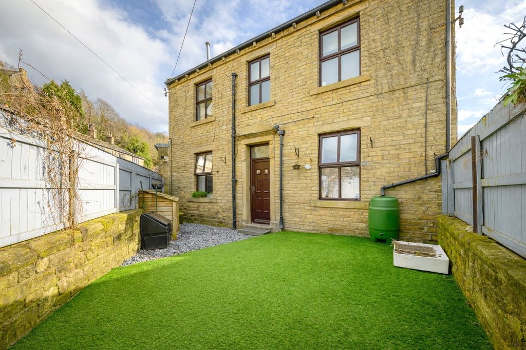 Property photo 2 of 25 Picture No. 62