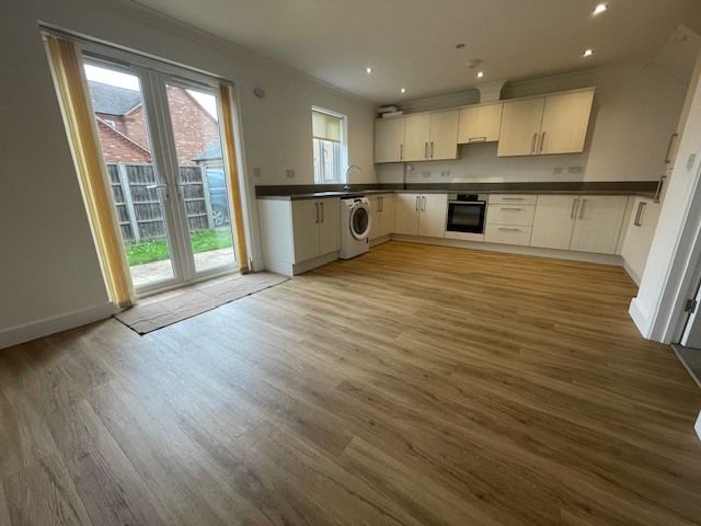 Property photo 1 of 13 Potton Road, Biggleswade...