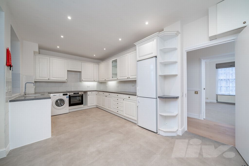 Property photo 2 of 21 Photo 17