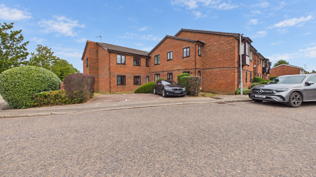 Property photo 1 of 6 98 Poets Ch 1