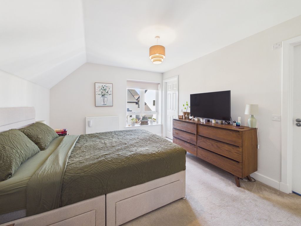 Additional image 13 of 5 bed detached house for sale17 Strathgray Road, Dundee, Angus DD2