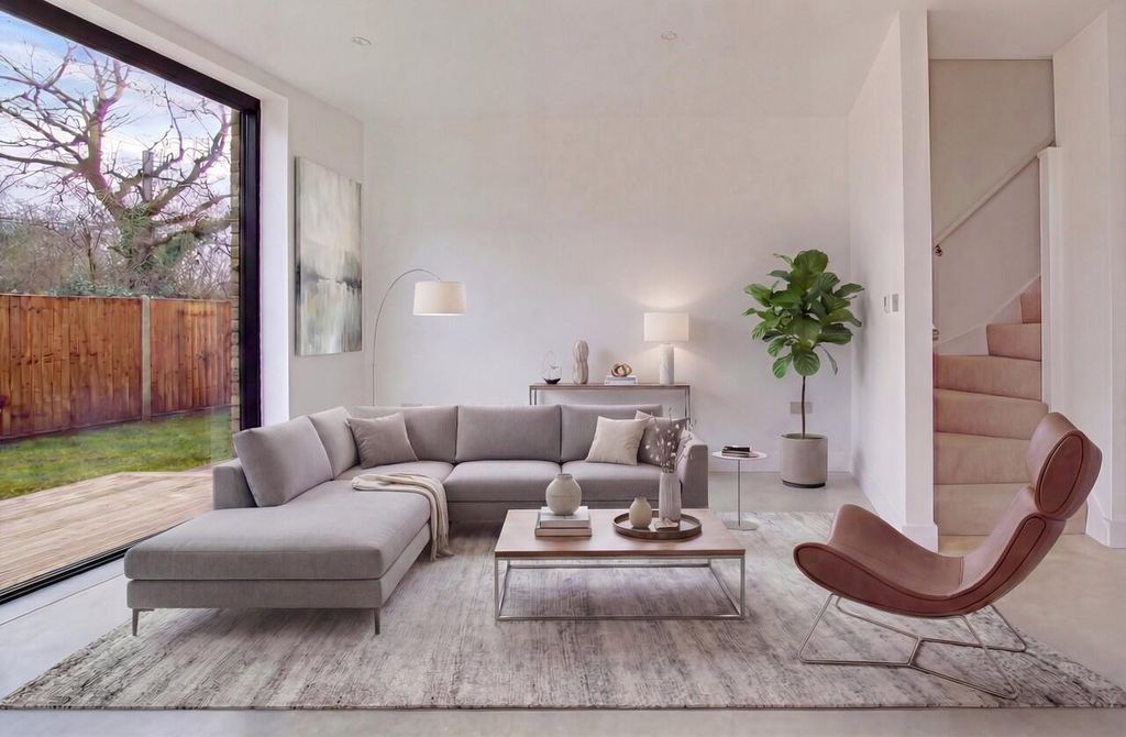 Property photo 1 of 20 Living Room