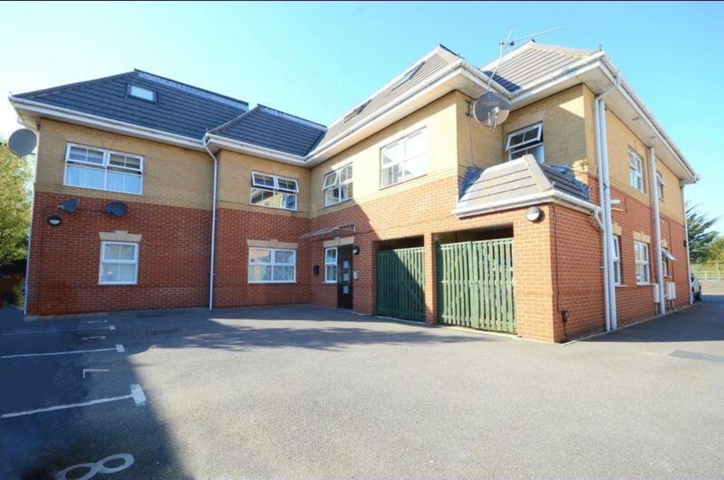 Property photo 1 of 6 Screenshot_20260409_151510_Rightmove