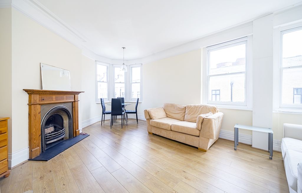 Property photo 1 of 12 Bessborough-Mansi...