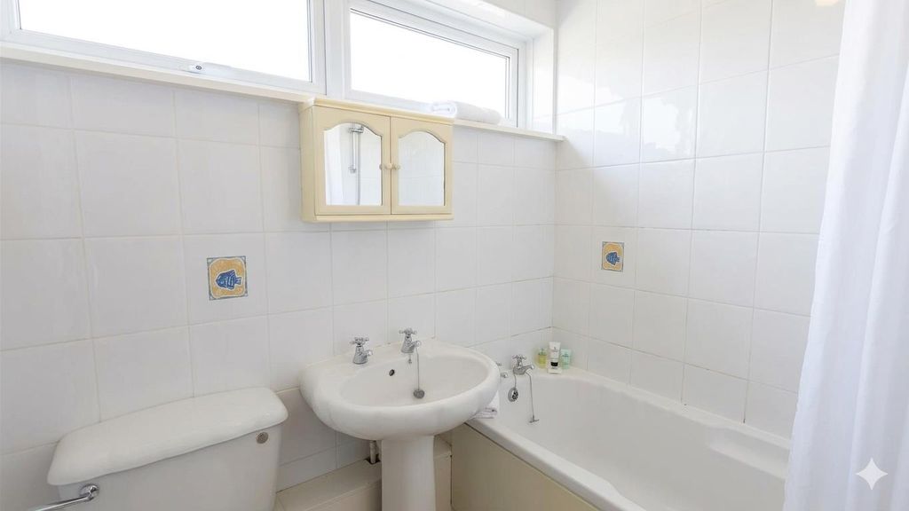 Property photo 3 of 6 Bathroom.Png