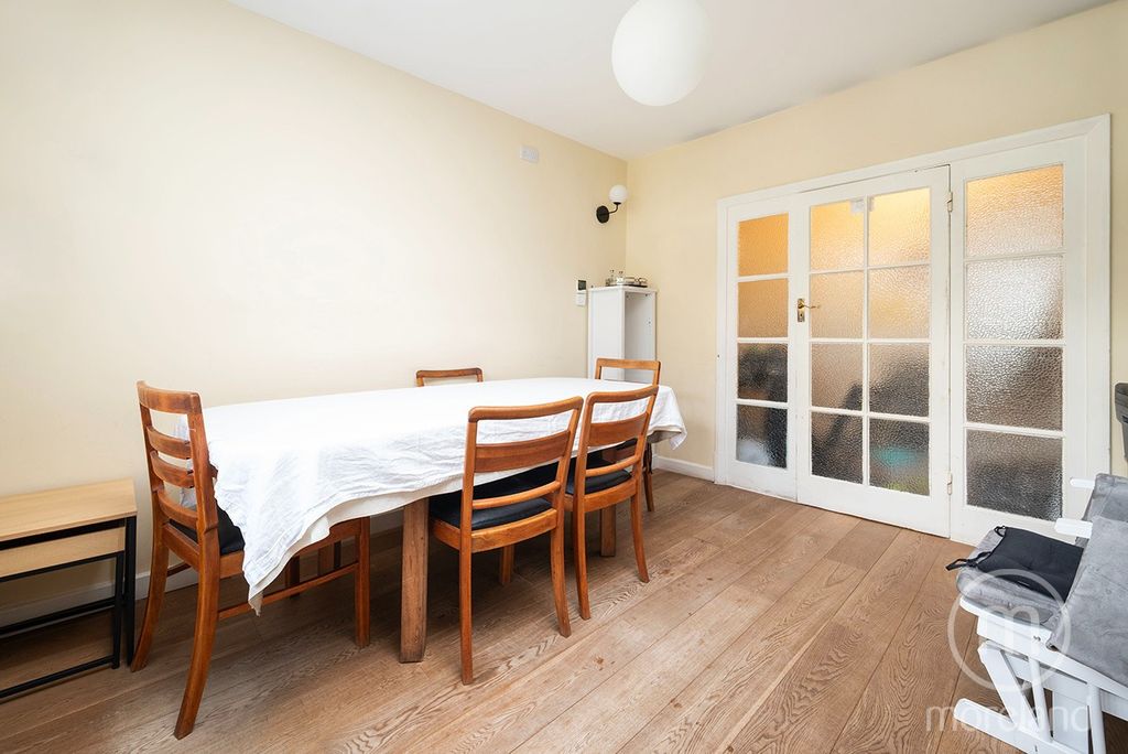 Property photo 3 of 8 4484865