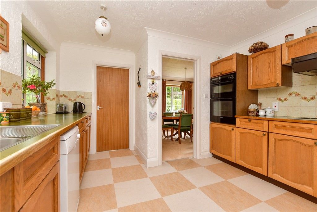 Property photo 1 of 22 Kitchen