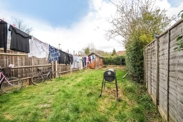 Property photo 3 of 17 Garden View