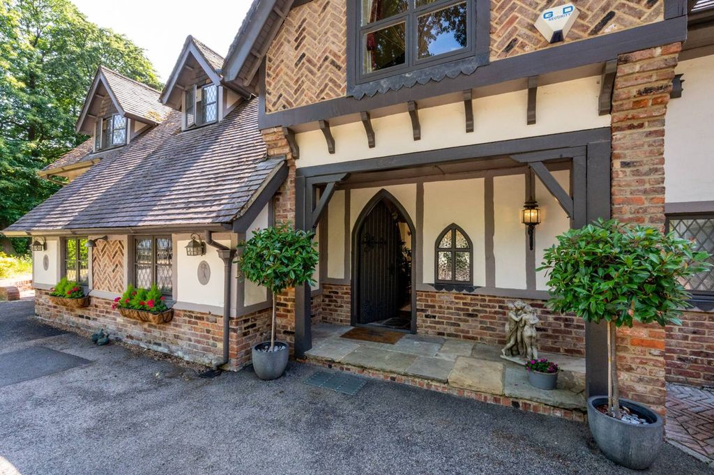 Property photo 1 of 29