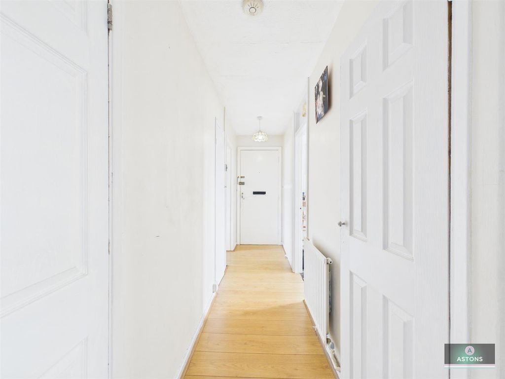 Property photo 3 of 10 Cam02067G0-Pr0194-Still001.Jpg