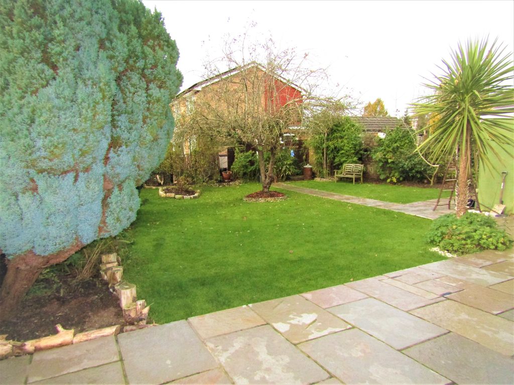 Property photo 3 of 12 Photo 12