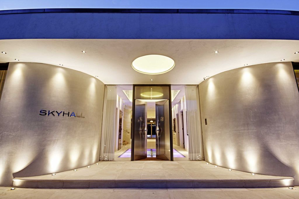 Property photo 2 of 25 Photo