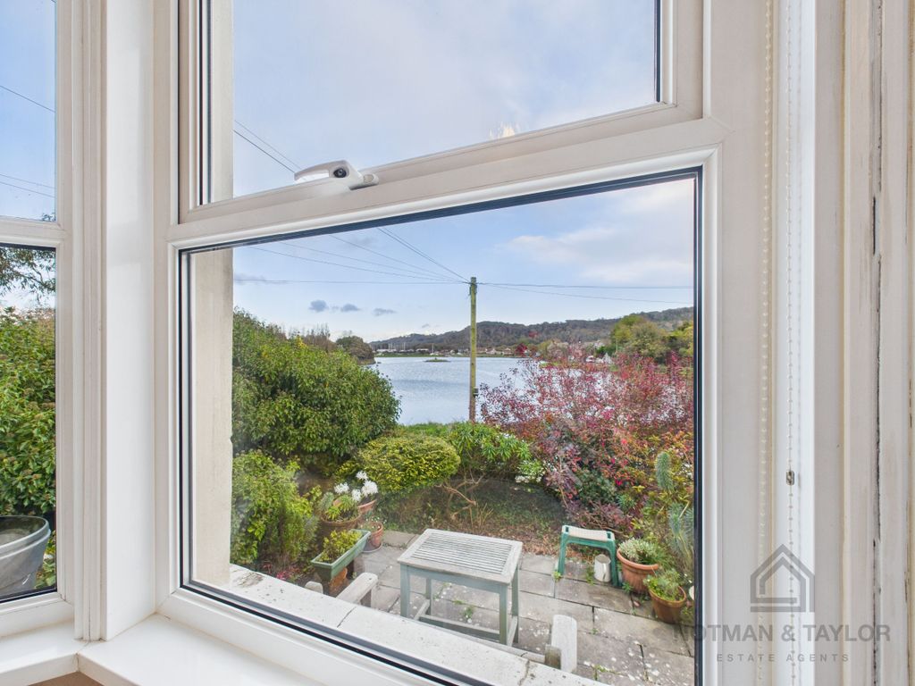 Property photo 3 of 24