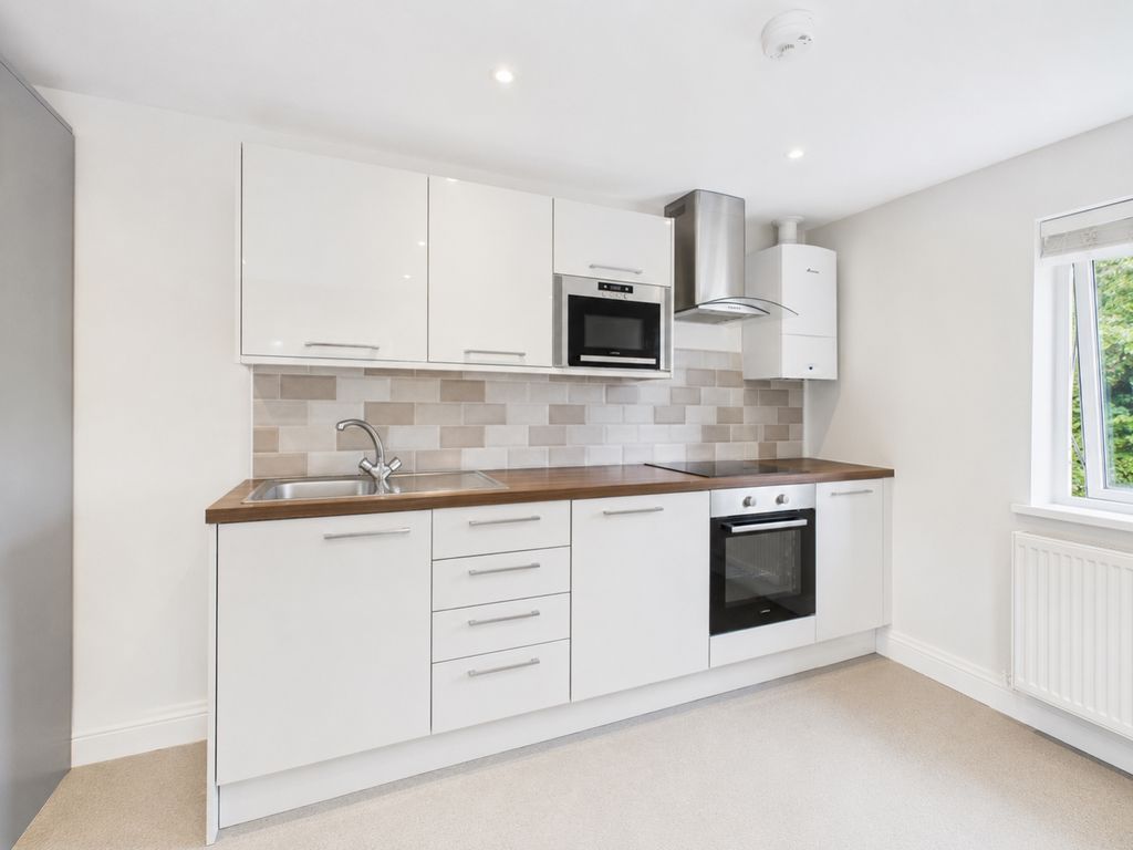 Property photo 2 of 4 Kitchen
