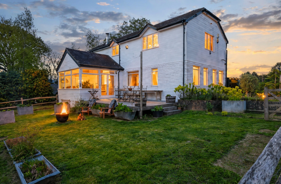 Property photo 3 of 34
