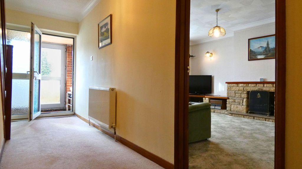 Property photo 2 of 24