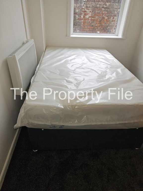 Property photo 1 of 2