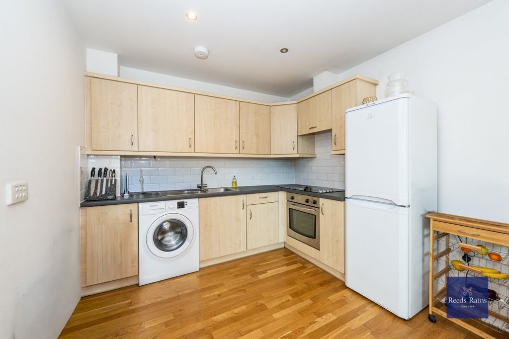 Property photo 3 of 13 Picture No. 08