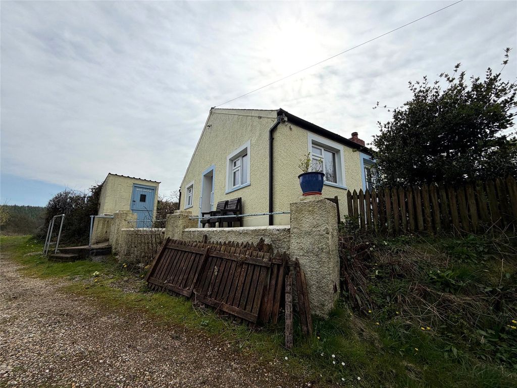 Property photo 2 of 20 Picture No. 21