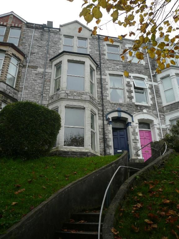 Property photo 1 of 8