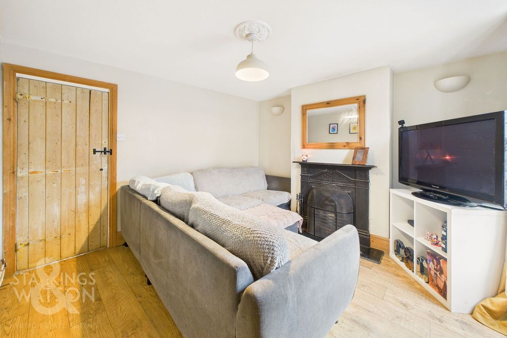 Property photo 2 of 15