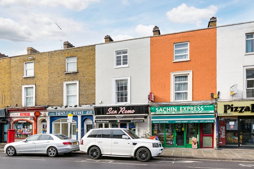 Property photo 1 of 9