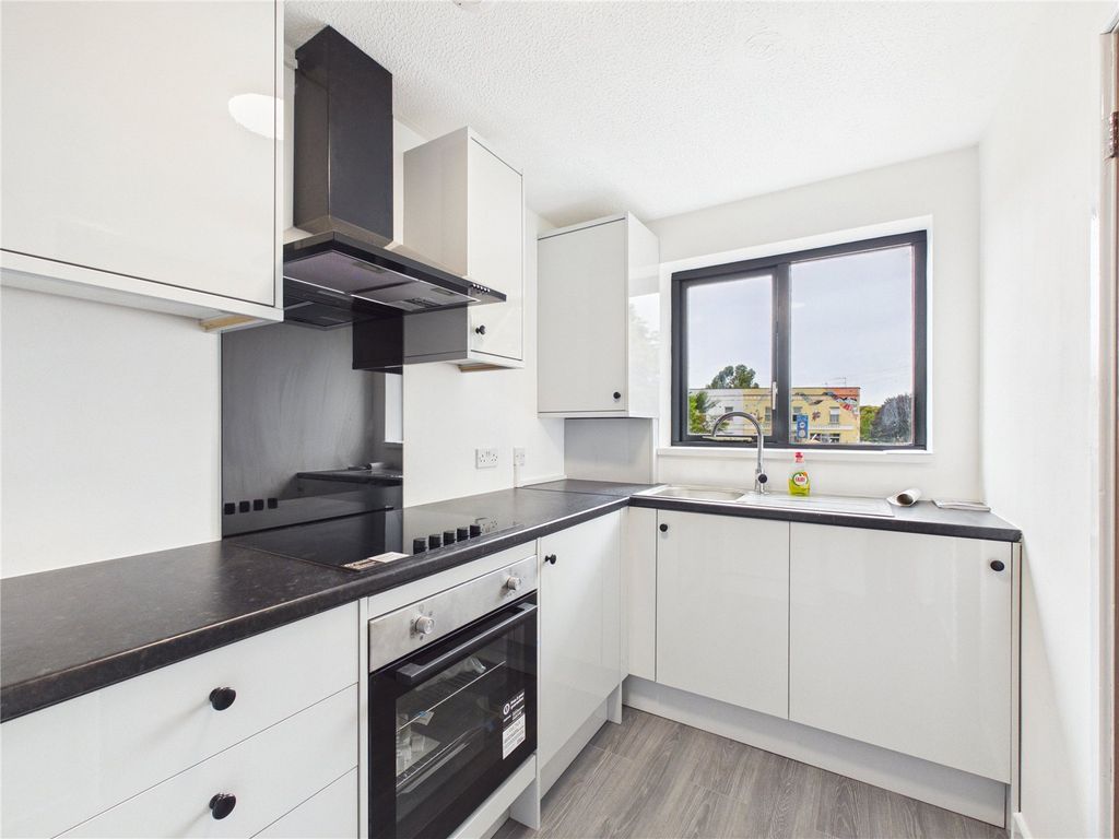 Property photo 1 of 13 Picture No. 05