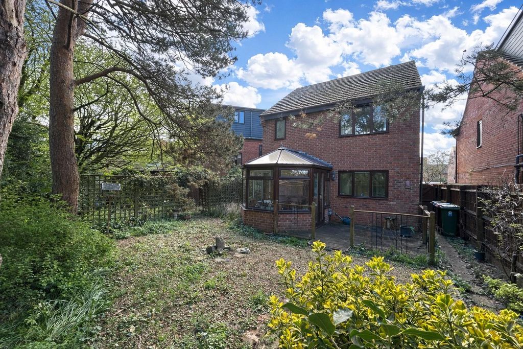 Property photo 2 of 20 Ec20A549-Af21-45Bf-8320-46B5C889B2A0.Png