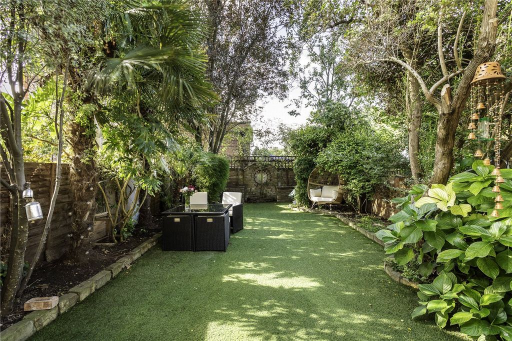 Property photo 2 of 24 Picture No. 29