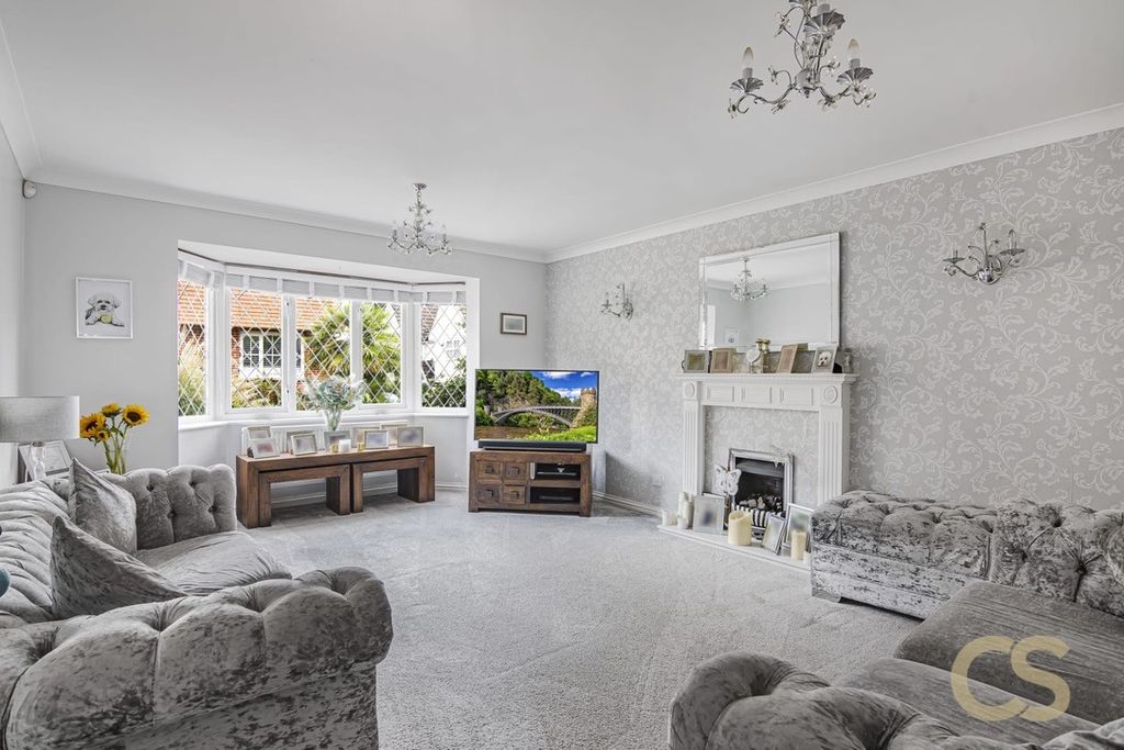 Property photo 2 of 23 5392212