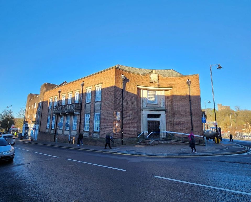 Property photo 2 of 9