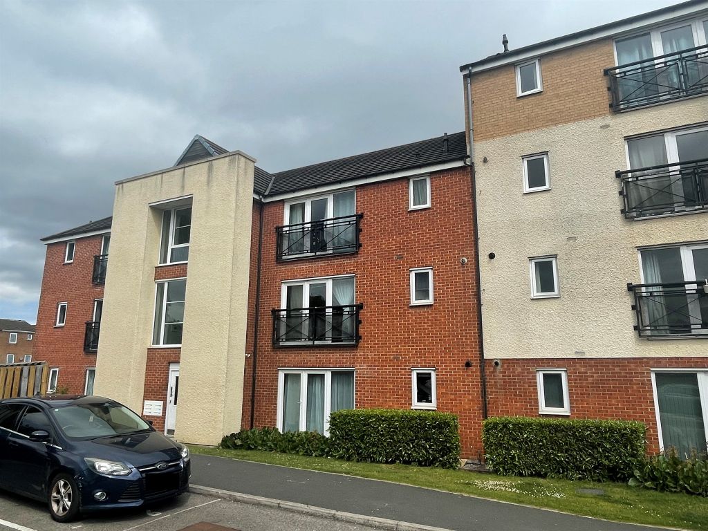 Property photo 1 of 3