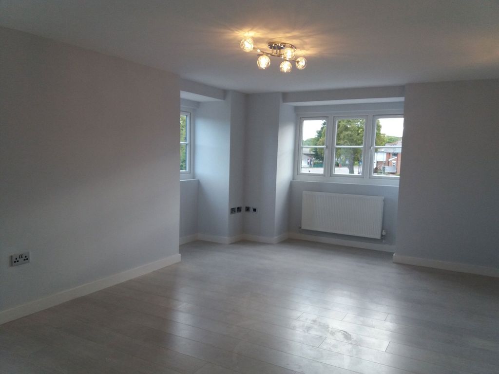 Property photo 3 of 23 Picture No. 32