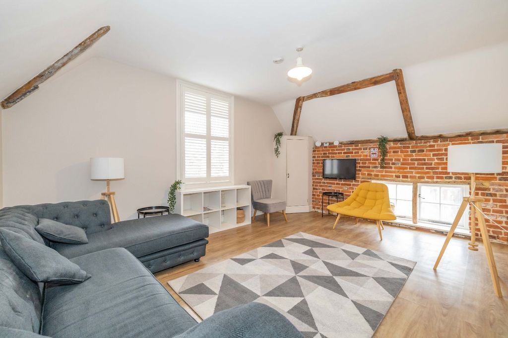 Property photo 2 of 11 Picture 2